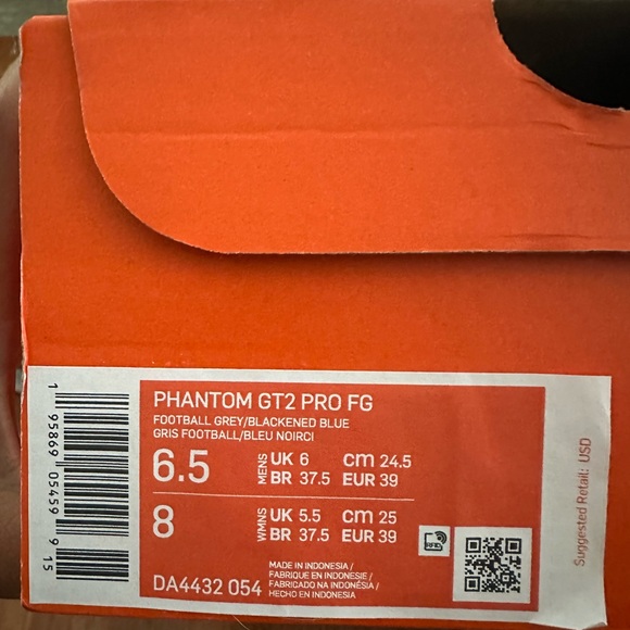 Nike Phantom GT2 Pro FG soccer cleats. Women’s sz 8 men’s size 6.5 - Picture 2 of 7